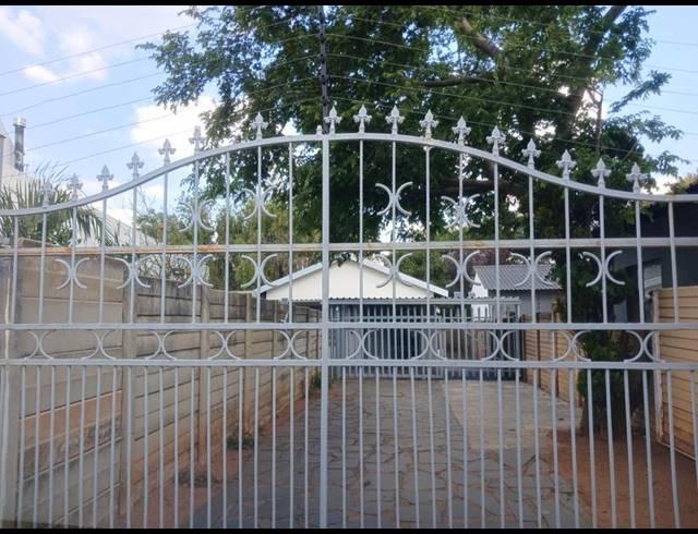 2 BEDROOM PROPERTY TO RENT IN TERENURE